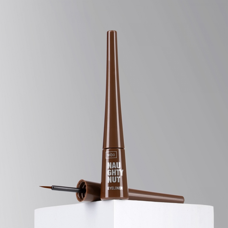 NAUGHTY NUT Eyeliner